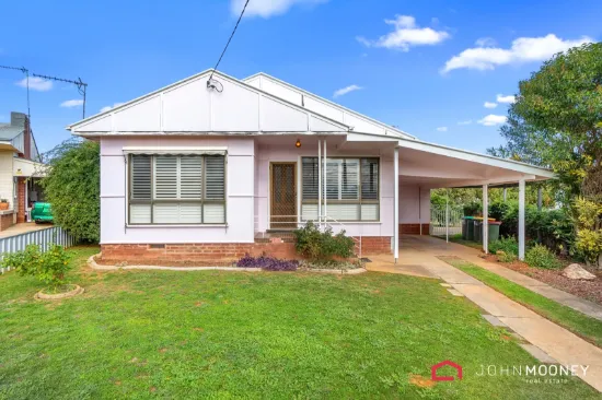 5 Binnak Place, Mount Austin, NSW 2650