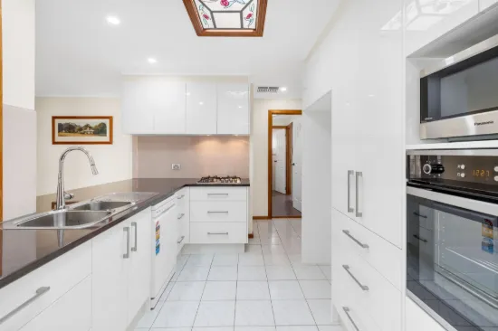 5 Birch Grove, Craigmore SA 5114-Image