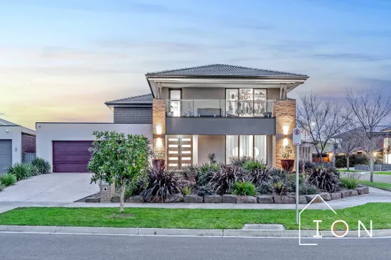 5 Blackhazel Crescent, Clyde North, Vic 3978