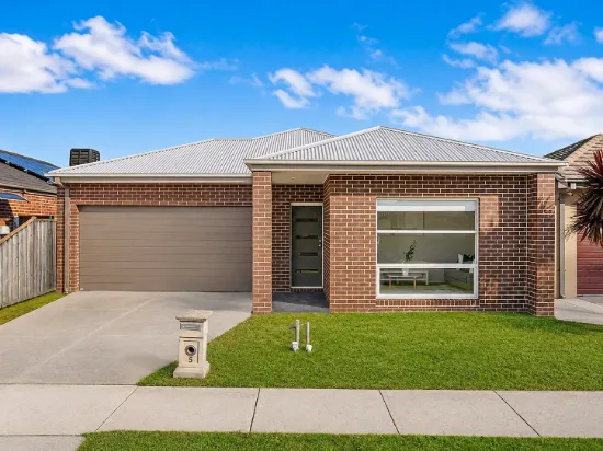 5 Blackledge Drive, Cranbourne East, Vic 3977