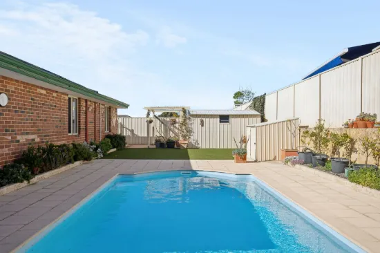 5 Blairgowie Heights, Kinross, WA 6028