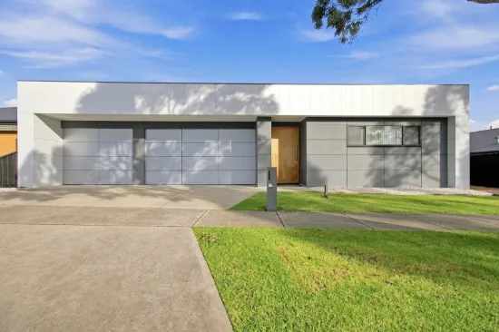 5 Blanck Grove, Traralgon, Vic 3844