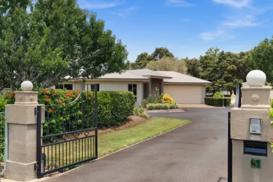 5 Bogong Crt, Cabarlah, Qld 4352