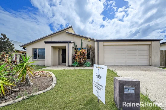 5 Bombo Court, Blacks Beach, Qld 4740