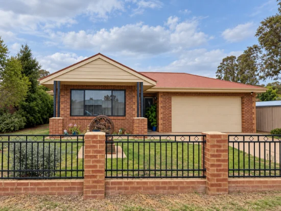5 Bridge Street, Koondrook, Vic 3580