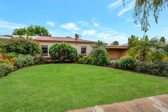 5 Burcombe St, Elizabeth Vale, SA 5112