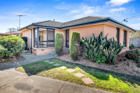 5 Cambridge Court, Thomastown, Vic 3074