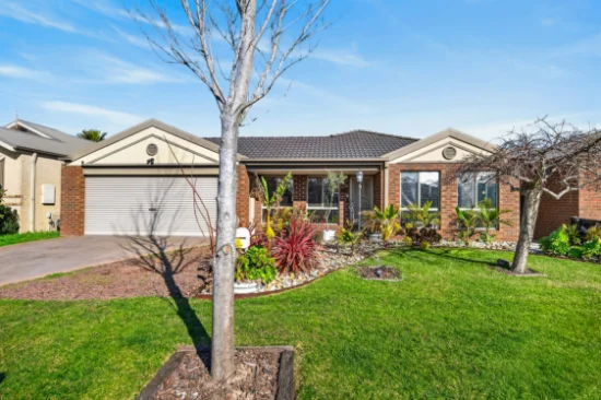5 Camelia Way, Pakenham VIC 3810-Image