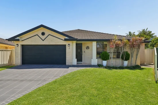 5 Cardinal Close, Coffs Harbour, NSW 2450 - For Sale