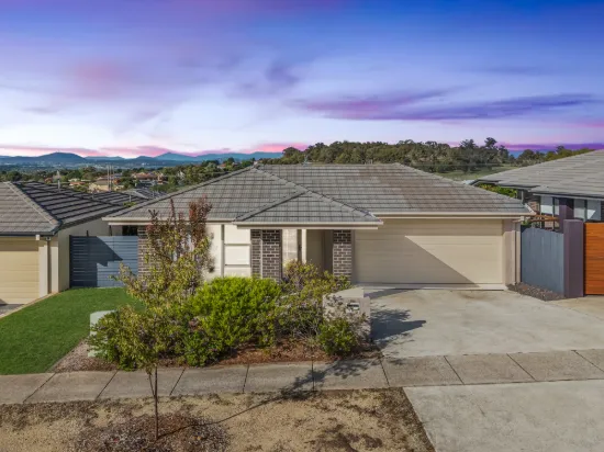 5 Cartledge Street, Casey, ACT 2913