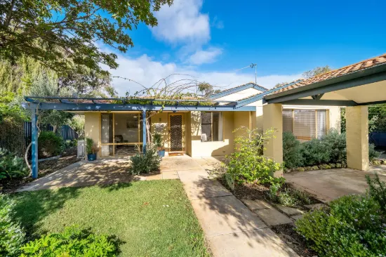5 Catalina Court, Binningup, WA 6233