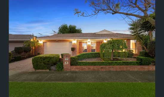 5 Catterick Court, Greenvale, Vic 3059