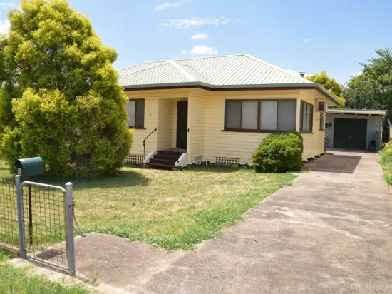 5 Cecil Street, Warwick, Qld 4370