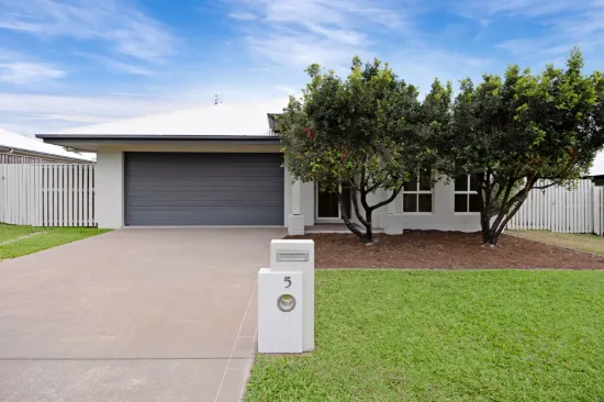 5 Channel Street, Bushland Beach, Qld 4818