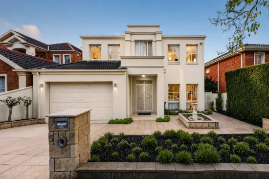 5 Chapel Court, Doncaster, Vic 3108