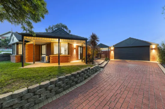 5 Christopher Close, Pakenham, Vic 3810