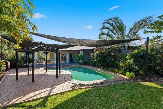 5 Conch Close, Trinity Beach, Qld 4879