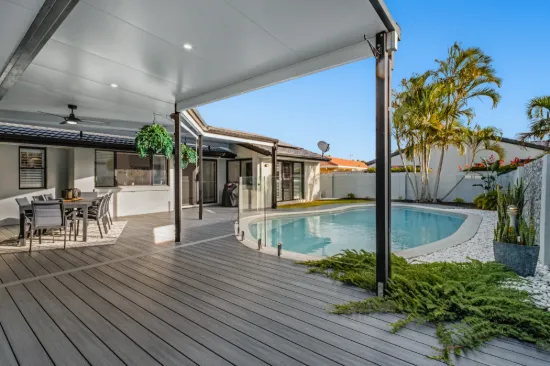 5 Curacao Place, Clear Island Waters, Qld 4226