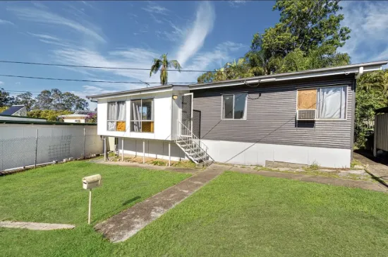 5 Daisy Court, Kingston, Qld 4114