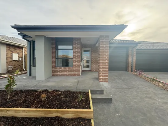 5 Daisy Way, Armstrong Creek, Vic 3217