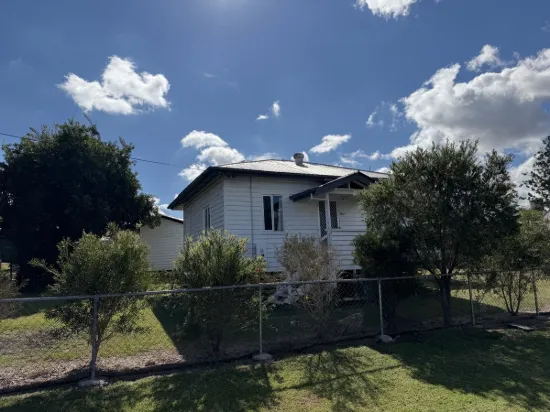 5 Dalton Street, Monto, Qld 4630