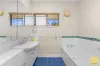 5 Dawn Cres, Emerald, Qld 4720-Image