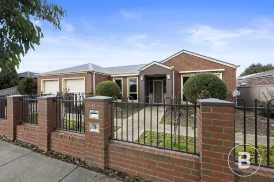 5 Deakin Drive, Delacombe, Vic 3356