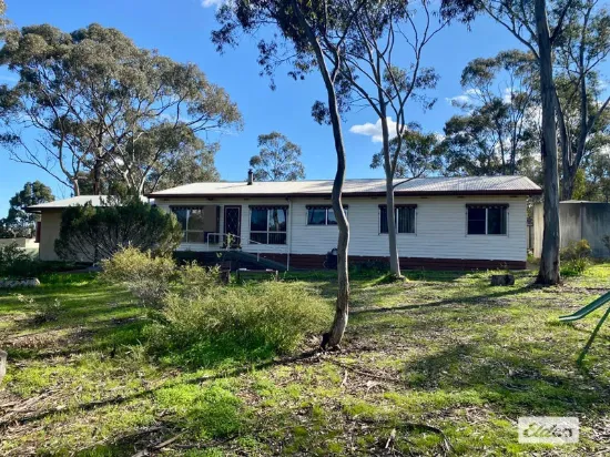5 Dempsey Street, Myers Flat, Vic 3556