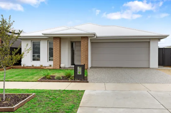 5 Divot Circuit, Invermay Park, Vic 3350