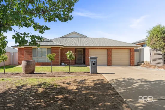 5 Dundale Crescent, Estella, NSW 2650