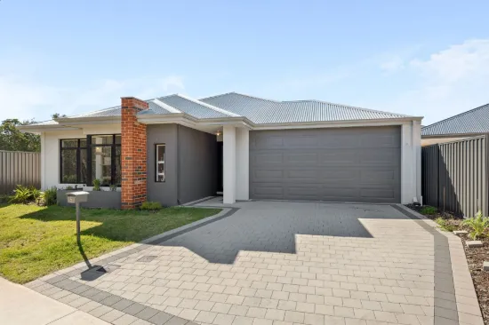 5 Edmonton Parade, Bushmead, WA 6055