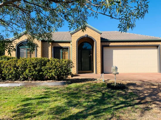 5 Finchley Road, Point Cook, Vic 3030