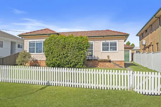 5 First Avenue, Toukley, NSW 2263