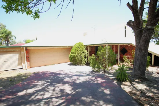 5 Foxon Rd, Bibra Lake, WA 6163