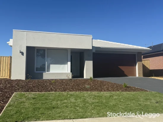 5 Freeman Circuit, Newborough, Vic 3825