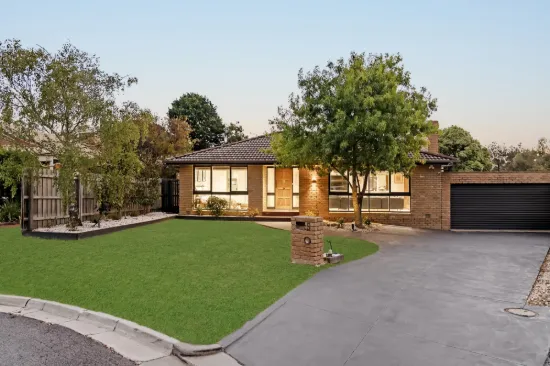 5 Furneaux Court, Frankston, Vic 3199