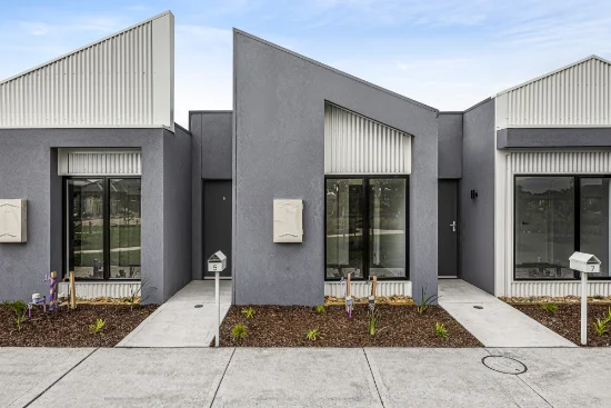 5 Gilford Walk, Woodstock, Vic 3751