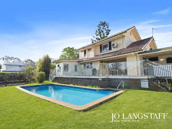 5 Gilruth Road, Kenmore, Qld 4069