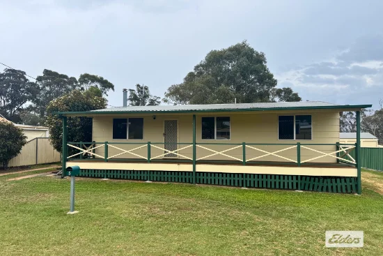 5 Gordon Court, Warwick, Qld 4370 - For Rent