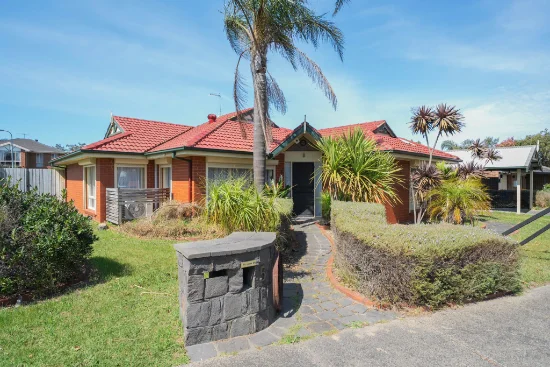 5 Gum Court, Cranbourne North VIC 3977-Image