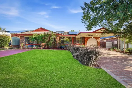 5 Hakea Court, St Clair, NSW 2759