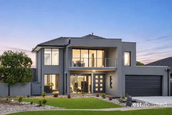5 Half Moon Terrace, Sanctuary Lakes, Vic 3030