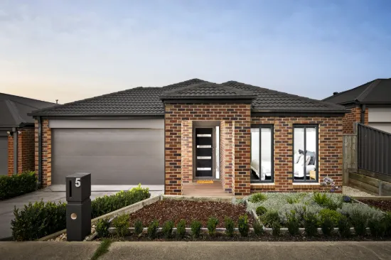 5 Hallcroft Road, Greenvale, Vic 3059