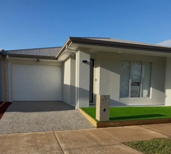 5 Hangar Street, Werribee, Vic 3030