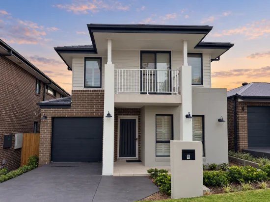 5 Hornblend Street, Rouse Hill, NSW 2155 - For Rent