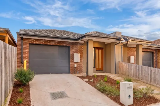 5 Jammon Close, Hampton Park, Vic 3976