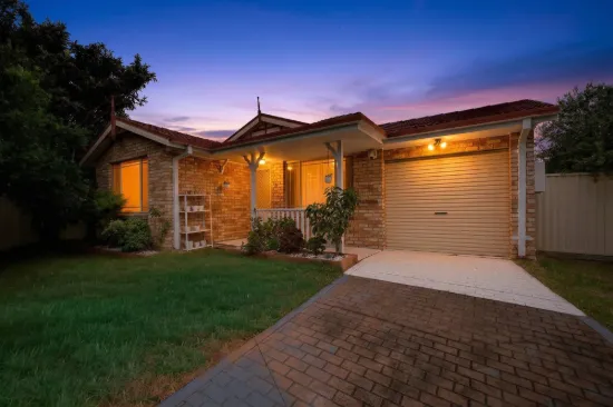 5 Jillian Place, Macquarie Fields, NSW 2564