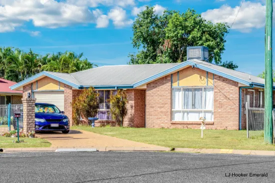 5 Kaitlyn Place, Emerald, Qld 4720