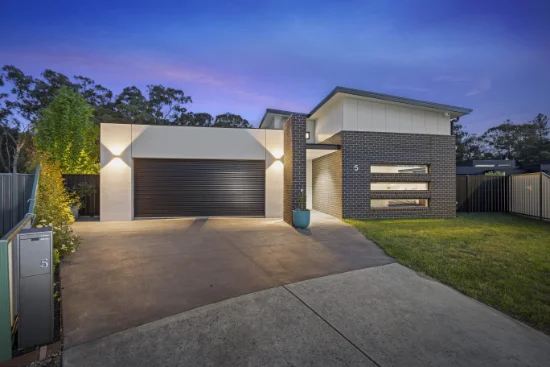 5 Kirwan Close, Mount Clear, Vic 3350