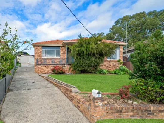 5 Lachlan Place, Campbelltown NSW 2560-Image